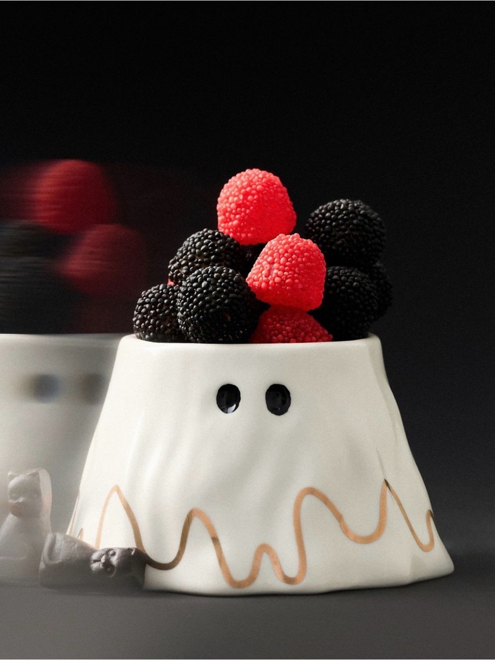 Anthropologie The Mud Fairy Stoneware 24k Gold Accent Ghost Nut Bowl Halloween